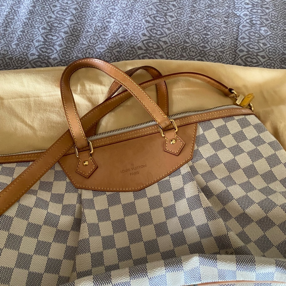 Great Condition! - image 2